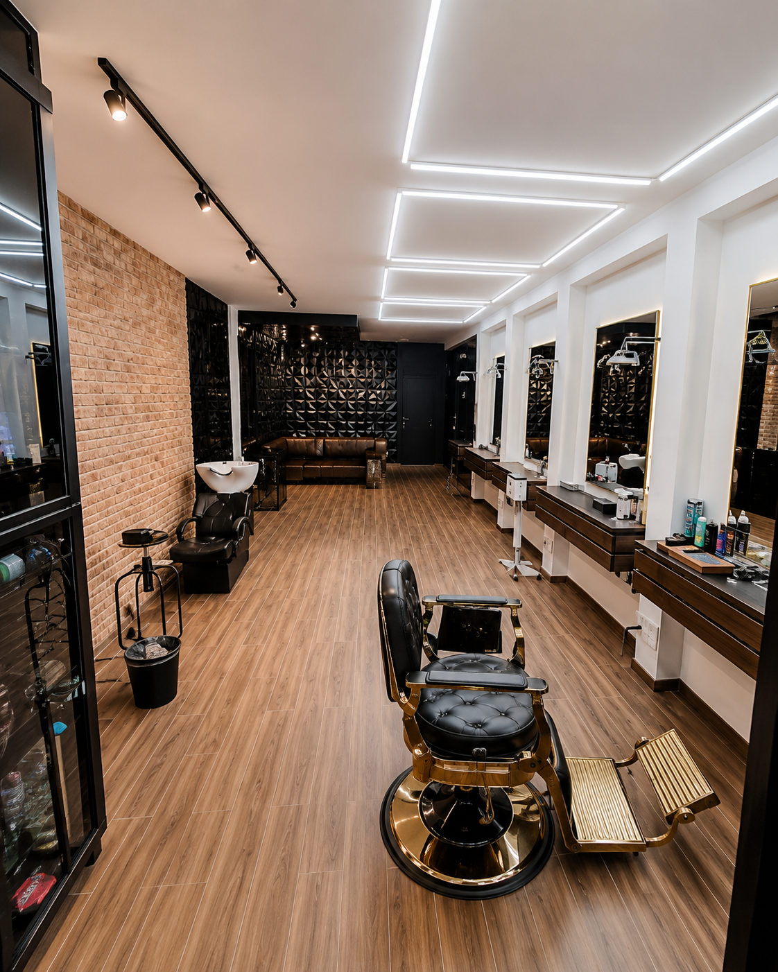 Interior de barbearia remodelada